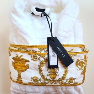 Versace I ♡ BAROQUE BATHROBE
